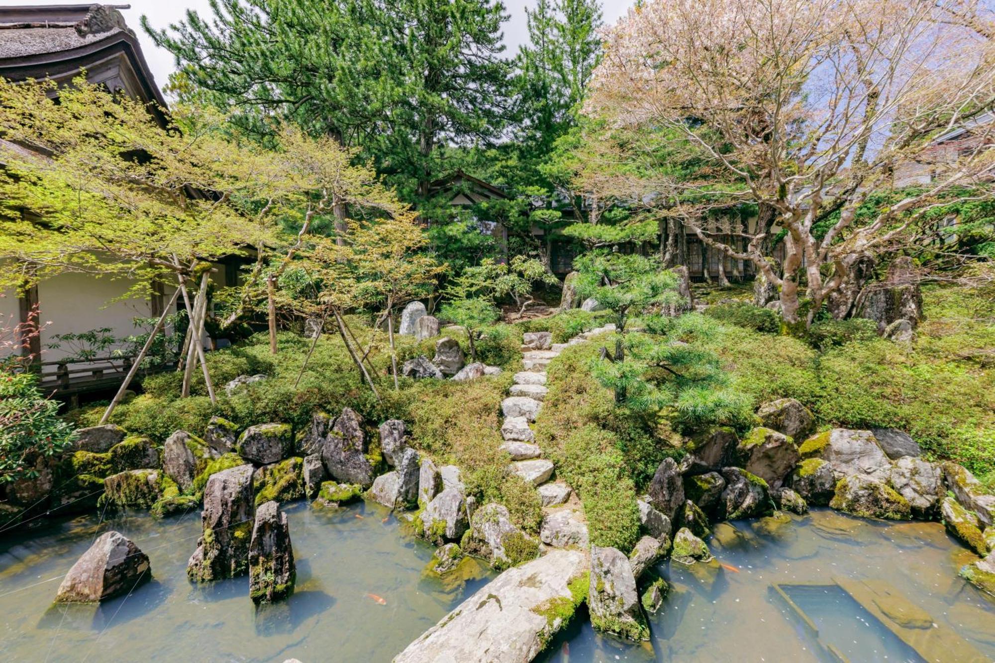 Koyasan Sanadabo Rengejoin Hotel Exterior photo