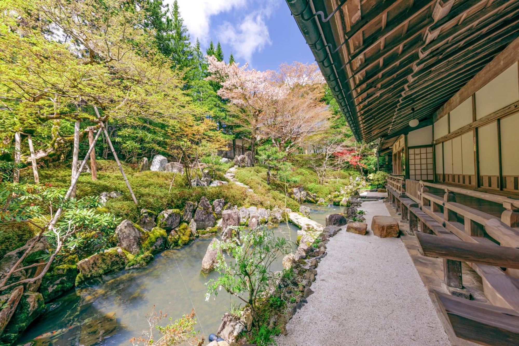 Koyasan Sanadabo Rengejoin Hotel Exterior photo